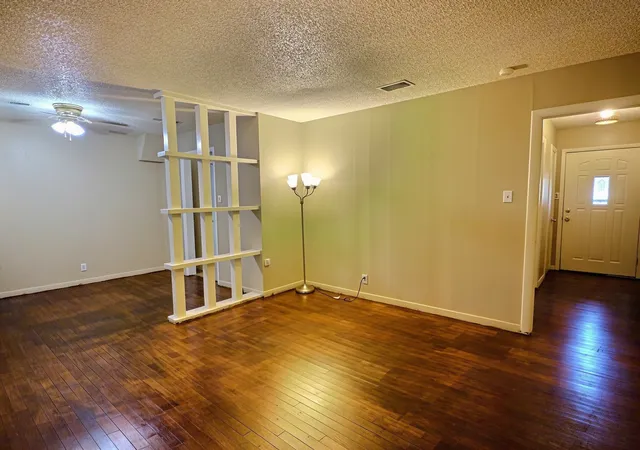Photo 4 of Single family home for sale at 2207 4Th St, Brownwood, TX 76801 | MLS# 21364781 | Listing updated on 2026-09-23