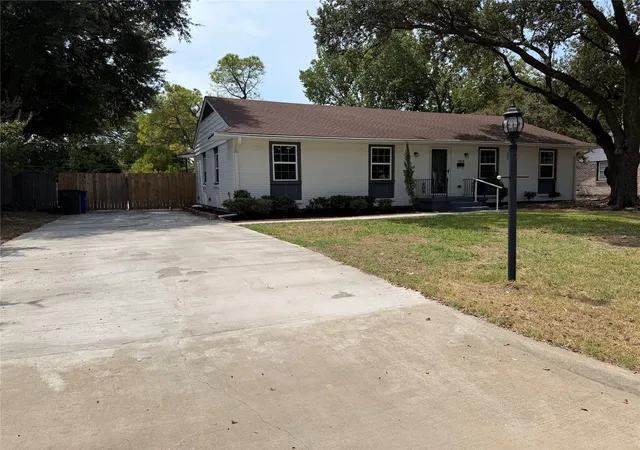 Photo 1 of Sale Pending at 1818 Walnut Ave, Carrollton, TX 75006 | MLS# 21364782 | Listing updated on 2026-09-18