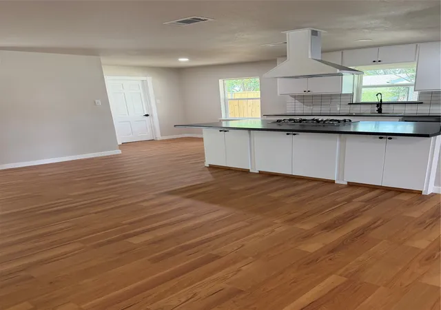 Photo 3 of Sale Pending at 1818 Walnut Ave, Carrollton, TX 75006 | MLS# 21364782 | Listing updated on 2026-09-18