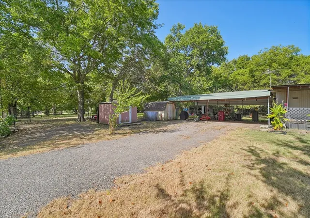 Photo 3 of Manufactured home for sale at 304 W 2Nd St, Dodd City, TX 75438 | MLS# 21364776 | Listing updated on 2026-08-20