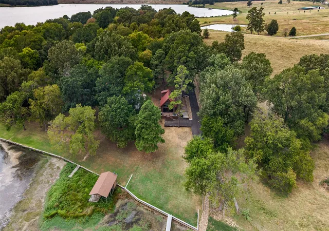 Photo 2 of Single family home for sale at 61 Rocky Point Rd, Mount Vernon, TX 75457 | MLS# 21360933 | Listing updated on 2026-08-30