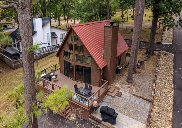 Single family home for sale at 61 Rocky Point Rd, Mount Vernon, TX 75457 | MLS# 21360933 | Listing updated on 2026-08-30