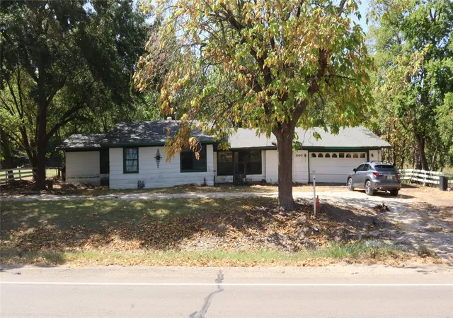 Photo 1 of Single family home for sale at 1050 E Dallas Ave, Cooper, TX 75432 | MLS# 21364558 | Listing updated on 2026-08-31