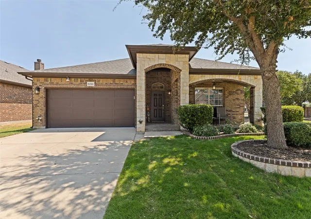 Photo 1 of Single family home for sale at 8200 Misty Water Dr, Fort Worth, TX 76131 | MLS# 21363728 | Listing updated on 2026-08-23