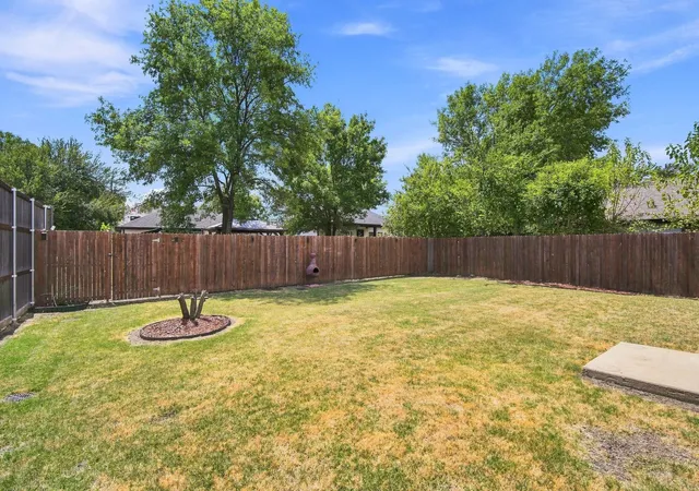 Photo 34 of Single family home for sale at 1910 Mcbroom St, Dallas, TX 75212 | MLS# 21362059 | Listing updated on 2026-10-07