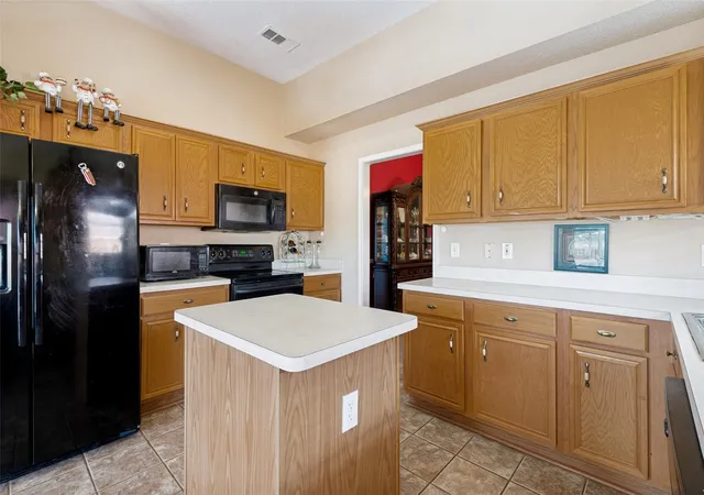 Photo 3 of Single family home for sale at 1153 Bay Side Dr, Irving, TX 75060 | MLS# 21364845 | Listing updated on 2026-08-25