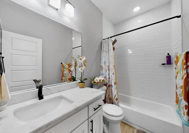 Photo 4 of Single family home for sale at 1901 Avenue E, Grand Prairie, TX 75051 | MLS# 21361384 | Listing updated on 2026-08-20