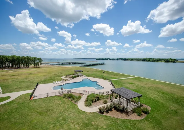 Photo 40 of Condo for sale at 9900 Northshore Blvd #3304, Corsicana, TX 75109 | MLS# 21357108 | Listing updated on 2026-08-21