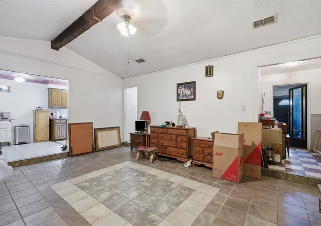 Photo 4 of Single family home for sale at 316 Jeri Ridge Rd, Willow Park, TX 76087 | MLS# 21364783 | Listing updated on 2026-08-20