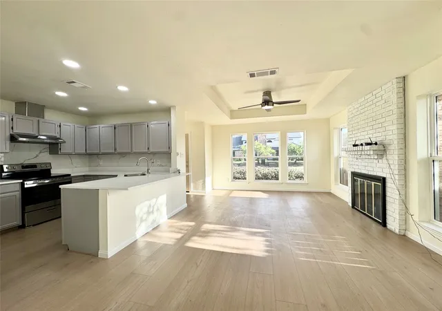Photo 1 of Multi family home for sale at 2201/2203 Summer Pl Dr, Arlington, TX 76014 | MLS# 21364733 | Listing updated on 2026-09-22