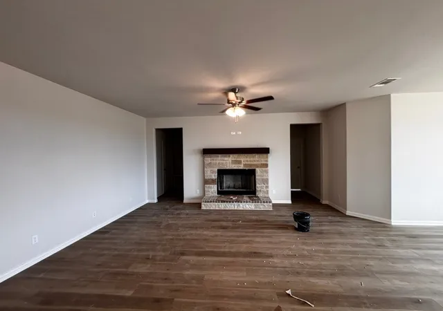 Photo 4 of Single family home for sale at 145 Pheasant Run Dr, New Fairview, TX 76078 | MLS# 21363925 | Listing updated on 2026-09-20
