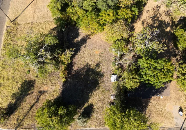 Photo 2 of Land for sale at 604 Johnson St, Waco, TX 76705 | MLS# 21363066 | Listing updated on 2026-08-21