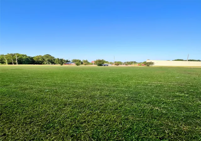 Photo 3 of Land for sale at 300 W 84th, Shreveport, LA 71106 | MLS# 21364041 | Listing updated on 2026-08-21