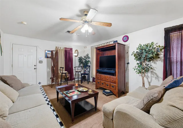 Photo 2 of Single family home for sale at 1300 Spring St, Waco, TX 76704 | MLS# 21363460 | Listing updated on 2026-08-20