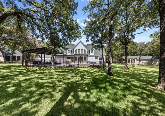 Photo 2 of Single family home for sale at 9674 Oak Meadow Ln, Pilot Point, TX 76258 | MLS# 21339406 | Listing updated on 2026-08-26