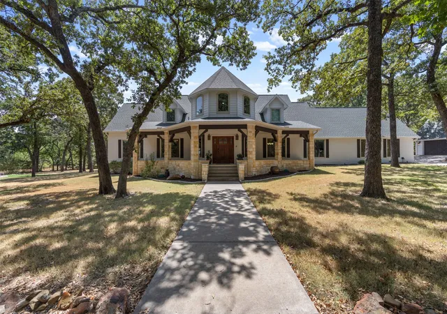 Photo 3 of Single family home for sale at 9674 Oak Meadow Ln, Pilot Point, TX 76258 | MLS# 21339406 | Listing updated on 2026-08-26