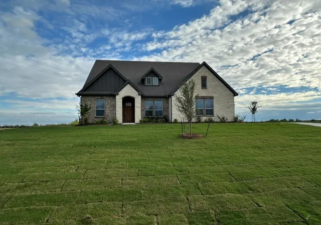 Photo 3 of Single family home for sale at 240 Horizon Rd, Valley View, TX 76272 | MLS# 21363757 | Listing updated on 2026-10-05