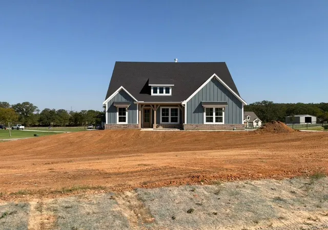Single family home for sale at 601 Tay Tay Wy, Springtown, TX 76082 | MLS# 21364963