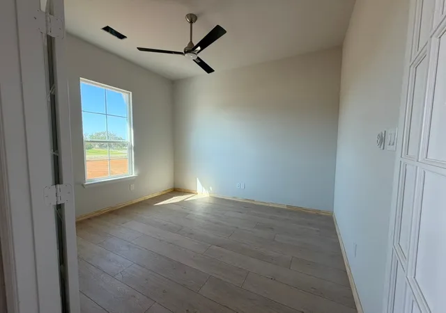 Photo 3 of Single family home for sale at 601 Tay Tay Wy, Springtown, TX 76082 | MLS# 21364963 | Listing updated on 2026-10-08