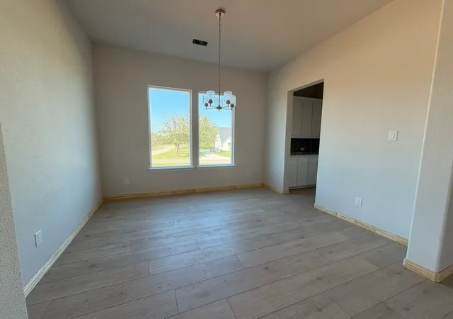 Photo 4 of Single family home for sale at 601 Tay Tay Wy, Springtown, TX 76082 | MLS# 21364963 | Listing updated on 2026-10-08