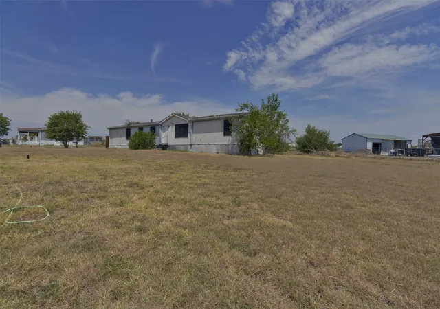 Photo 3 of Sale Pending at 4072 Joy Ln, Crandall, TX 75114 | MLS# 21364897 | Listing updated on 2026-09-06