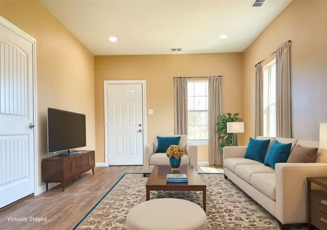 Photo 3 of Single family home for sale at 504 Sw 15th St, Mineral Wells, TX 76067 | MLS# 21352462 | Listing updated on 2026-08-20
