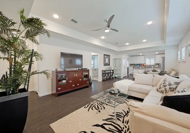 Photo 1 of Single family home for sale at 8946 Twin Pines Ln, Frisco, TX 75036 | MLS# 21364947 | Listing updated on 2026-10-08