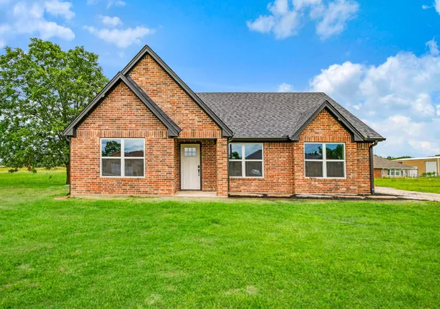 Photo 1 of Sale Pending at 19 Private Road 35995, Powderly, TX 75473 | MLS# 21364990 | Listing updated on 2026-10-06