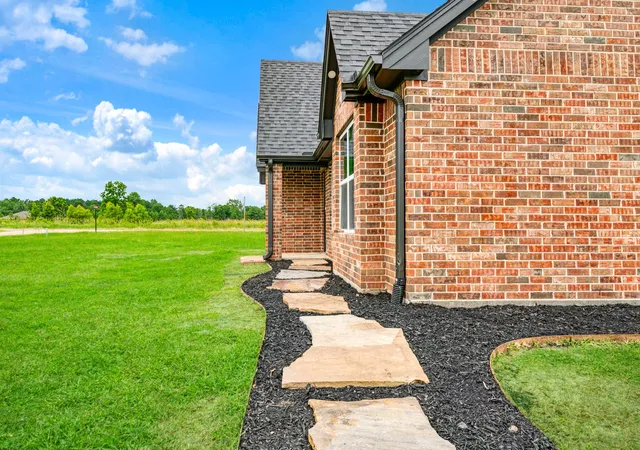 Photo 2 of Sale Pending at 19 Private Road 35995, Powderly, TX 75473 | MLS# 21364990 | Listing updated on 2026-10-06