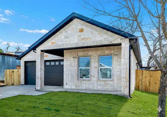Photo 2 of Single family home for sale at 2821 Morse St, Greenville, TX 75401 | MLS# 21364975 | Listing updated on 2026-09-01