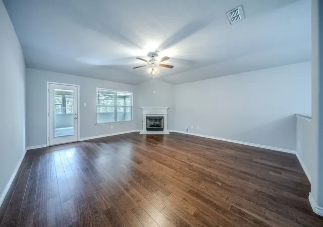 Photo 4 of Single family home for sale at 5735 Mountain Hollow Dr, Dallas, TX 75249 | MLS# 21359984 | Listing updated on 2026-08-23