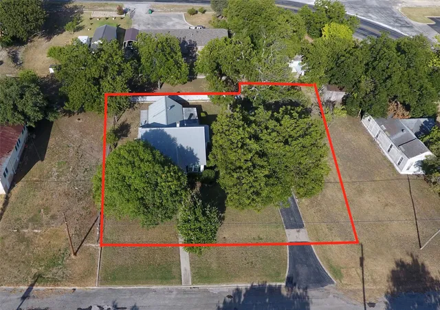 Photo 3 of Single family home for sale at 1108 N Reilley St, Goldthwaite, TX 76844 | MLS# 21364719 | Listing updated on 2026-08-24