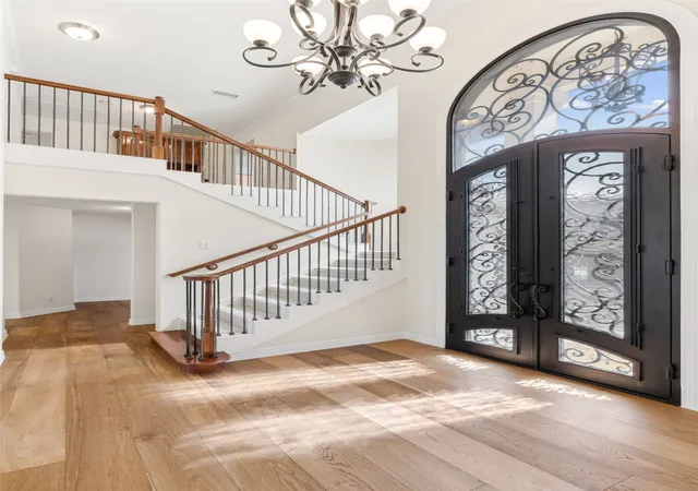 Photo 3 of Single family home for sale at 1825 Spinnaker Ln, Azle, TX 76020 | MLS# 21361791 | Listing updated on 2026-10-06
