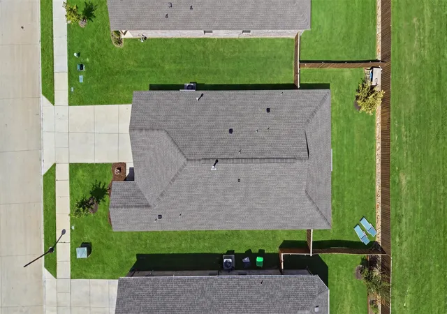 Photo 4 of Single family home for sale at 14025 Ilderton St, Pilot Point, TX 76258 | MLS# 21365030 | Listing updated on 2026-09-22