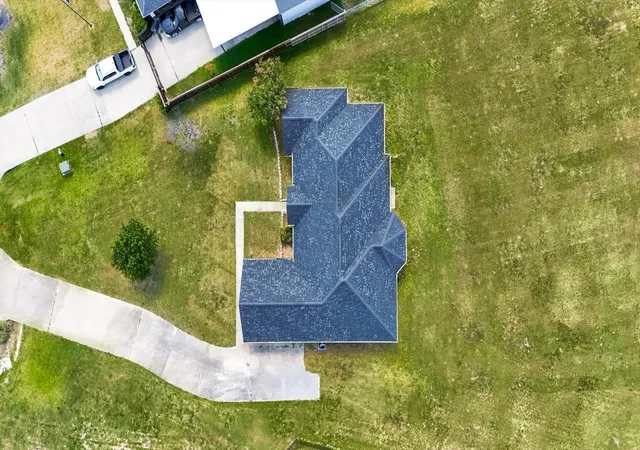 Photo 3 of Single family home for sale at 10475 Country View Ln, Forney, TX 75126 | MLS# 21359217 | Listing updated on 2026-10-04