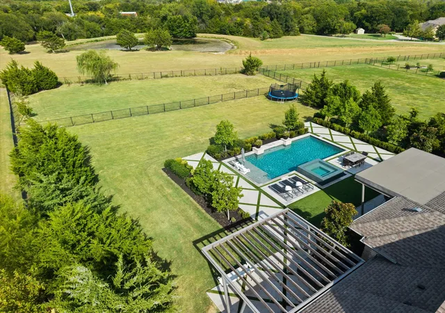 Photo 3 of Single family home for sale at 884 Tranquility Dr, Rockwall, TX 75032 | MLS# 21363143 | Listing updated on 2026-08-30