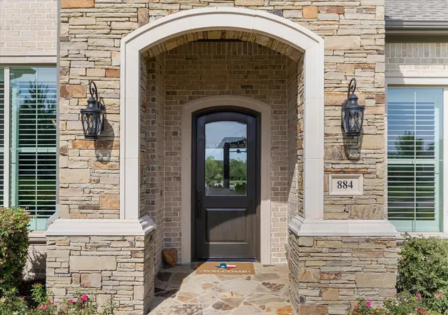 Photo 4 of Single family home for sale at 884 Tranquility Dr, Rockwall, TX 75032 | MLS# 21363143 | Listing updated on 2026-10-05