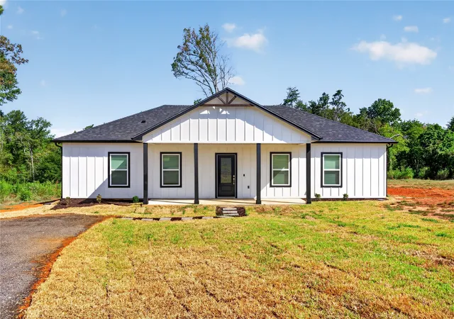 Photo 1 of Single family home for sale at 1439 Cr 4209, Jacksonville, TX 75766 | MLS# 21365134 | Listing updated on 2026-09-25