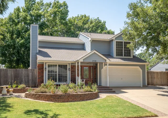 Photo 2 of Sale Pending at 2710 Forestview Dr, Corinth, TX 76210 | MLS# 21356796 | Listing updated on 2026-09-29