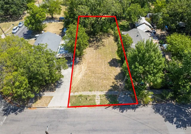 Photo 1 of Land for sale at 819 N Walnut St, Sherman, TX 75090 | MLS# 21365154 | Listing updated on 2026-08-28