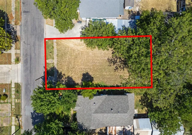 Photo 3 of Land for sale at 819 N Walnut St, Sherman, TX 75090 | MLS# 21365154 | Listing updated on 2026-08-28