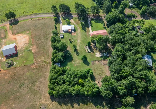 Photo 4 of Single family home for sale at 365 H Williams Rd, Gilmer, TX 75645 | MLS# 21365164 | Listing updated on 2026-09-26