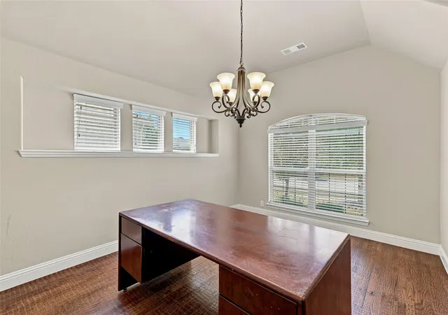 Photo 4 of Single family home for sale at 5007 Ambergate Ln, Sherman, TX 75092 | MLS# 21364329 | Listing updated on 2026-10-07