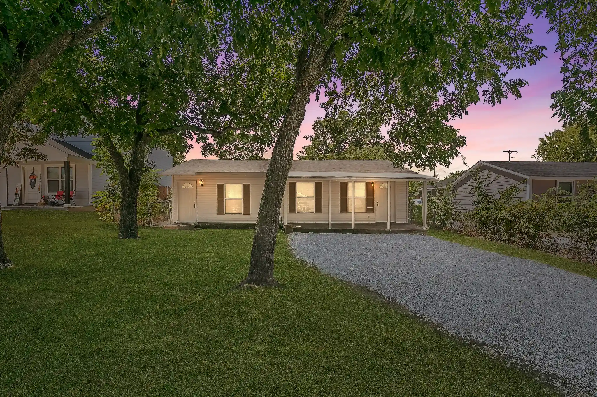 Photo 1 of Single family home for sale at 5729 Wellesley Ave, Fort Worth, TX 76107 | MLS# 21365169 | Listing updated on 2026-10-27