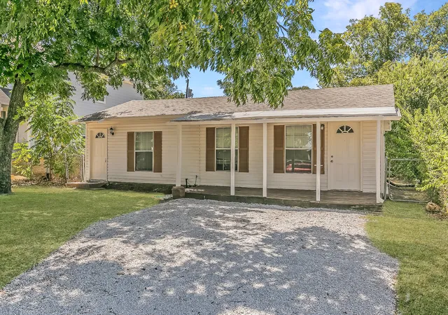 Photo 2 of Single family home for sale at 5729 Wellesley Ave, Fort Worth, TX 76107 | MLS# 21365169 | Listing updated on 2026-09-01