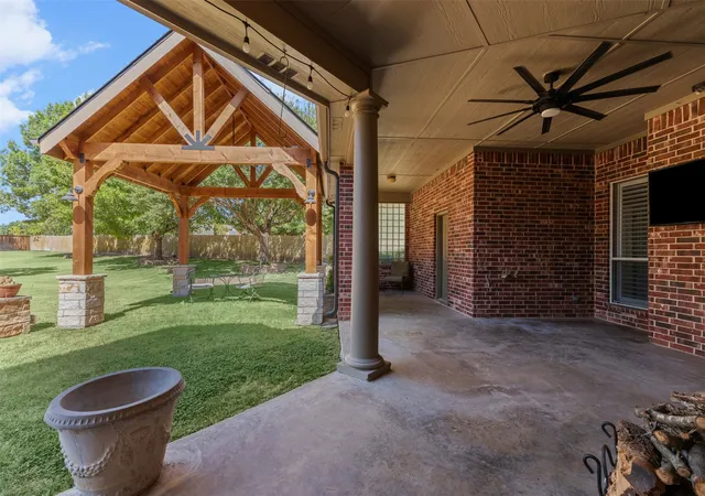 Photo 4 of Single family home for sale at 441 Country Ridge Ln, Red Oak, TX 75154 | MLS# 21362789 | Listing updated on 2026-08-27