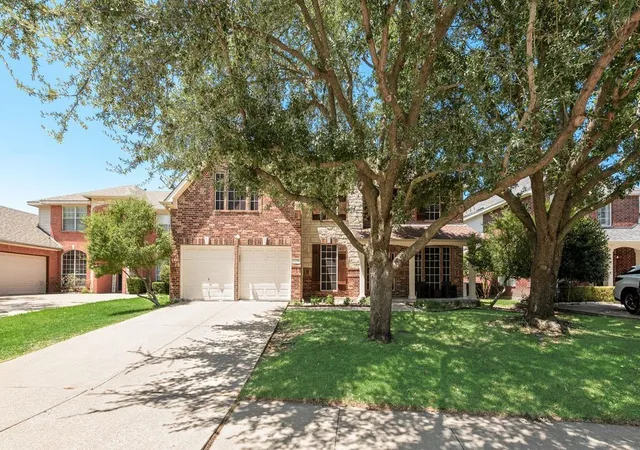 Photo 1 of Single family home for sale at 7909 Saint Fillans Ln, Rowlett, TX 75089 | MLS# 21363677 | Listing updated on 2026-08-22