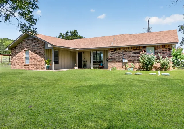 Photo 2 of Single family home for sale at 6834 Fm 1795, Gilmer, TX 75644 | MLS# 21364941 | Listing updated on 2026-08-20