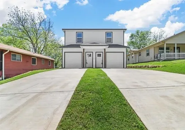 Photo 1 of Multi family home for sale at 1516 W Walker St, Denison, TX 75020 | MLS# 21364009 | Listing updated on 2026-09-04