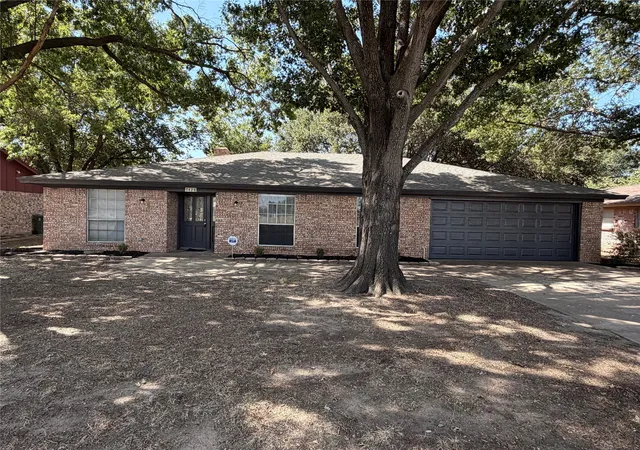 Photo 1 of Single family home for sale at 7428 Bogart Dr, North Richland Hills, TX 76180 | MLS# 21365256 | Listing updated on 2026-10-02